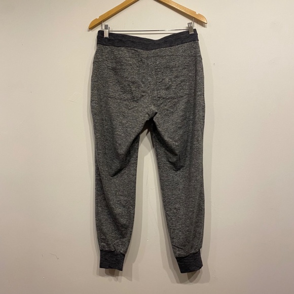 Athleta Flux Soft Stretch Jogger 2.0 Grey Loungewear Activewear Pants Size Small - Picture 2 of 5
